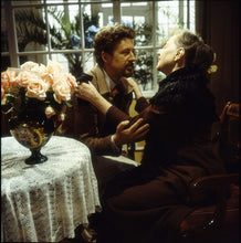 Lade das Bild in den Galerie-Viewer, Hedda Gabler