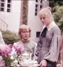 Lade das Bild in den Galerie-Viewer, Flug des Falken - Die frühen Jahres des Friedrich Engels (2DVD)