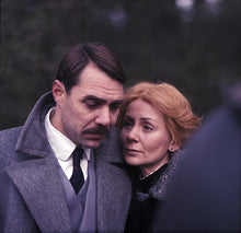 Lade das Bild in den Galerie-Viewer, Suturp - Eine Liebesgeschichte