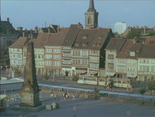 Lade das Bild in den Galerie-Viewer, Die DDR in Originalaufnahmen ‒ Erfurt ‒ Zwischen Domplatz und Blumenstadt
