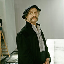 Lade das Bild in den Galerie-Viewer, Der Mantel des Ketzers
