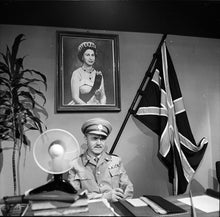 Lade das Bild in den Galerie-Viewer, Das Mädchen aus dem Dschungel (DVD)
