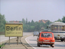 Lade das Bild in den Galerie-Viewer, DDR in Originalaufnahmen-Berlin Hauptstadt der DDR (2 DVDs)
