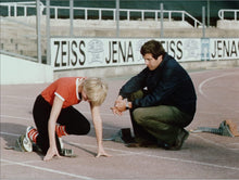 Lade das Bild in den Galerie-Viewer, Die DDR In Originalaufnahmen-Jena Zwischen Uniturm &amp; Carl-Zeiss-Werken
